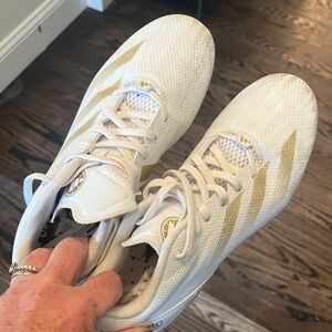 adidas 🏈 ⚽️ cleats - unisex size 5